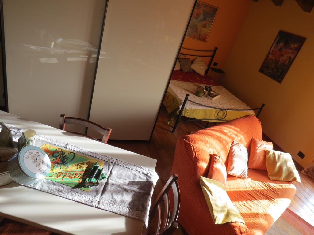Apartamento Casa Madonnina Dossobuono Exterior foto