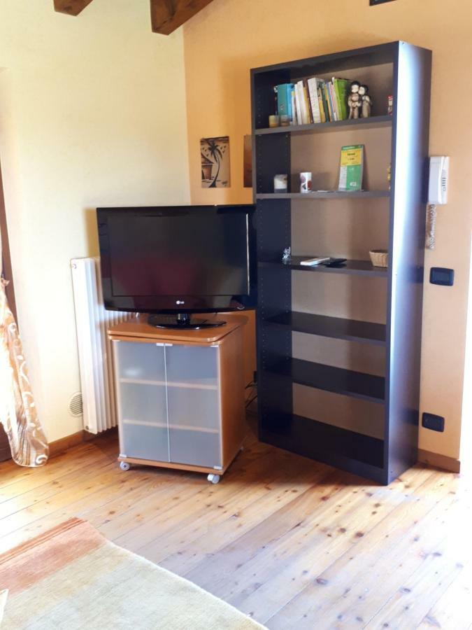 Apartamento Casa Madonnina Dossobuono Exterior foto